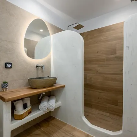 Sunny East House Apartment *
