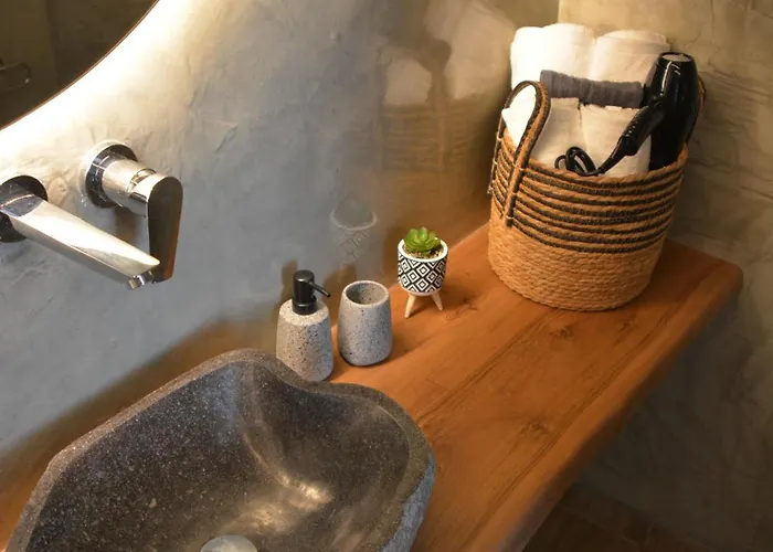 Sunny East House Апартаменты Имеровигли