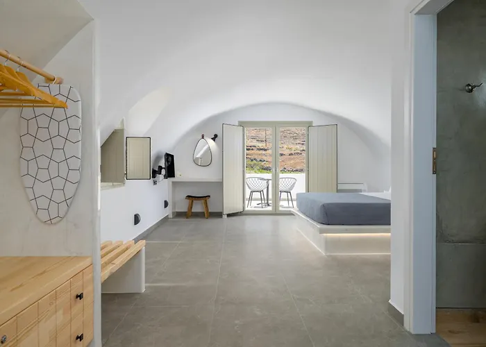 Апартаменты Sunny East House